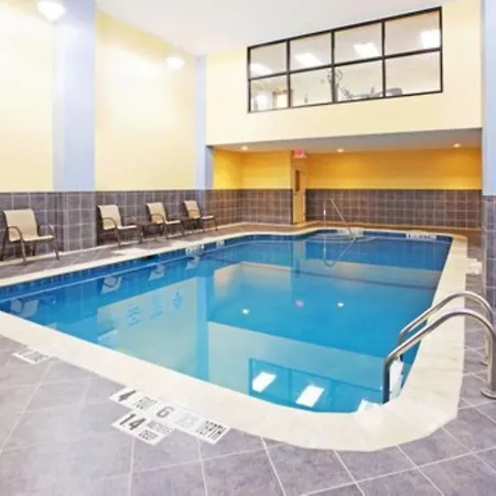 Holiday Inn Express & Suites Niagara Falls By Ihg-2